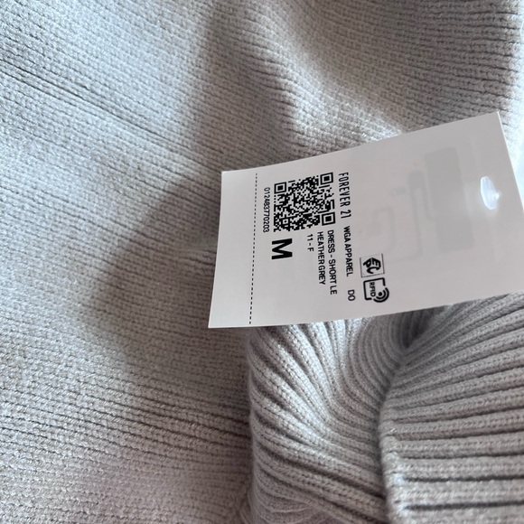 Forever 21 Knit Turtleneck Sweater Dress Size M BNWT - Picture 6 of 7